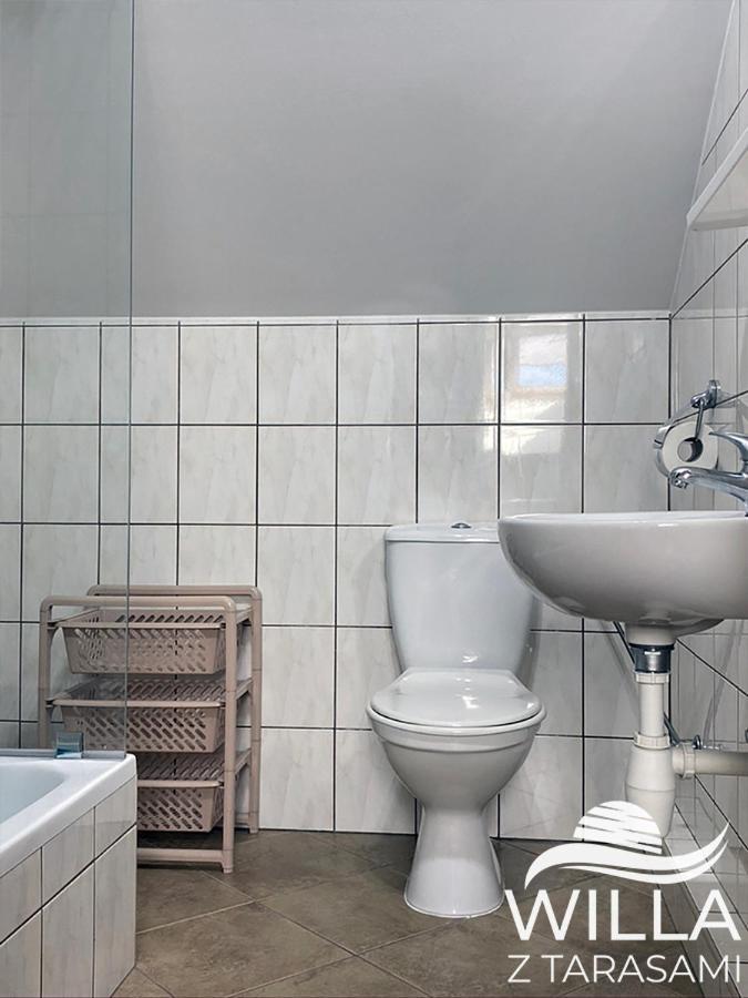 Willa Z Tarasami Władysławowo Exteriör bild