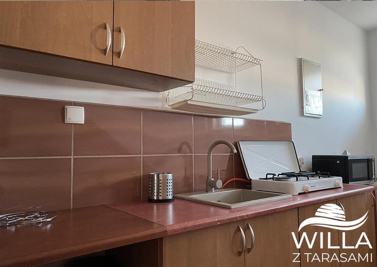 Willa Z Tarasami Władysławowo Exteriör bild