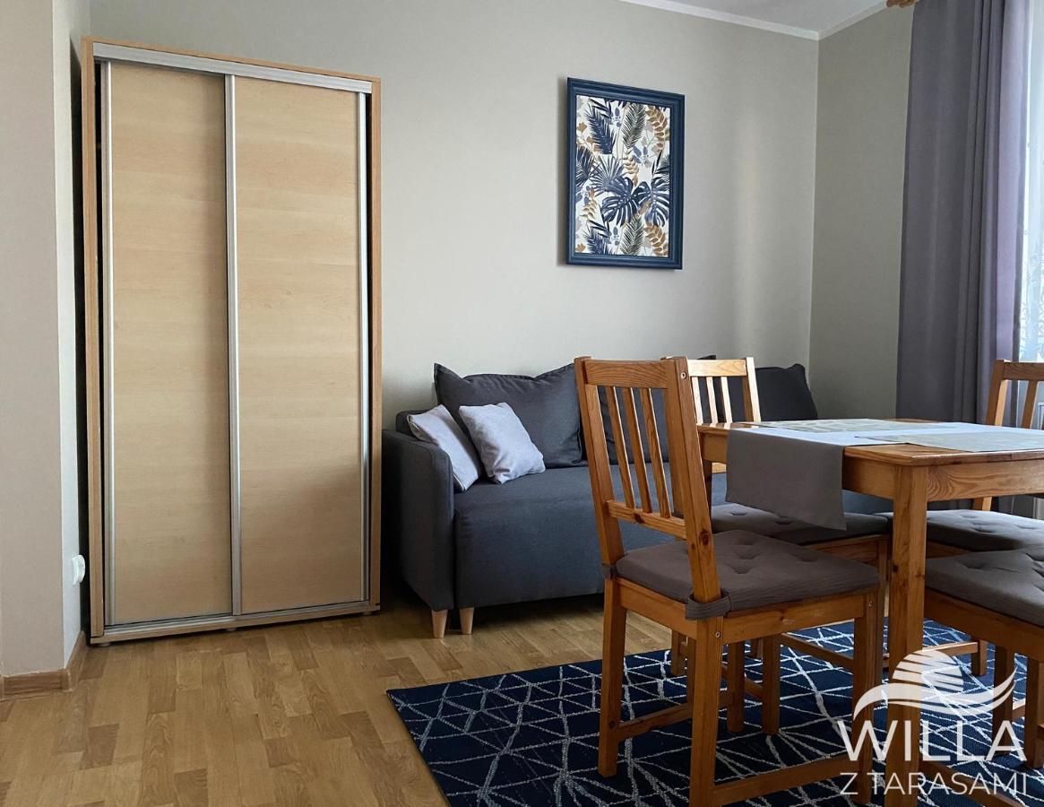 Willa Z Tarasami Władysławowo Exteriör bild